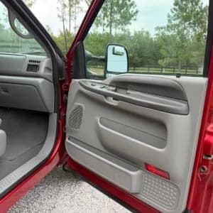 2002 Ford F-350 Super Duty XLT, view