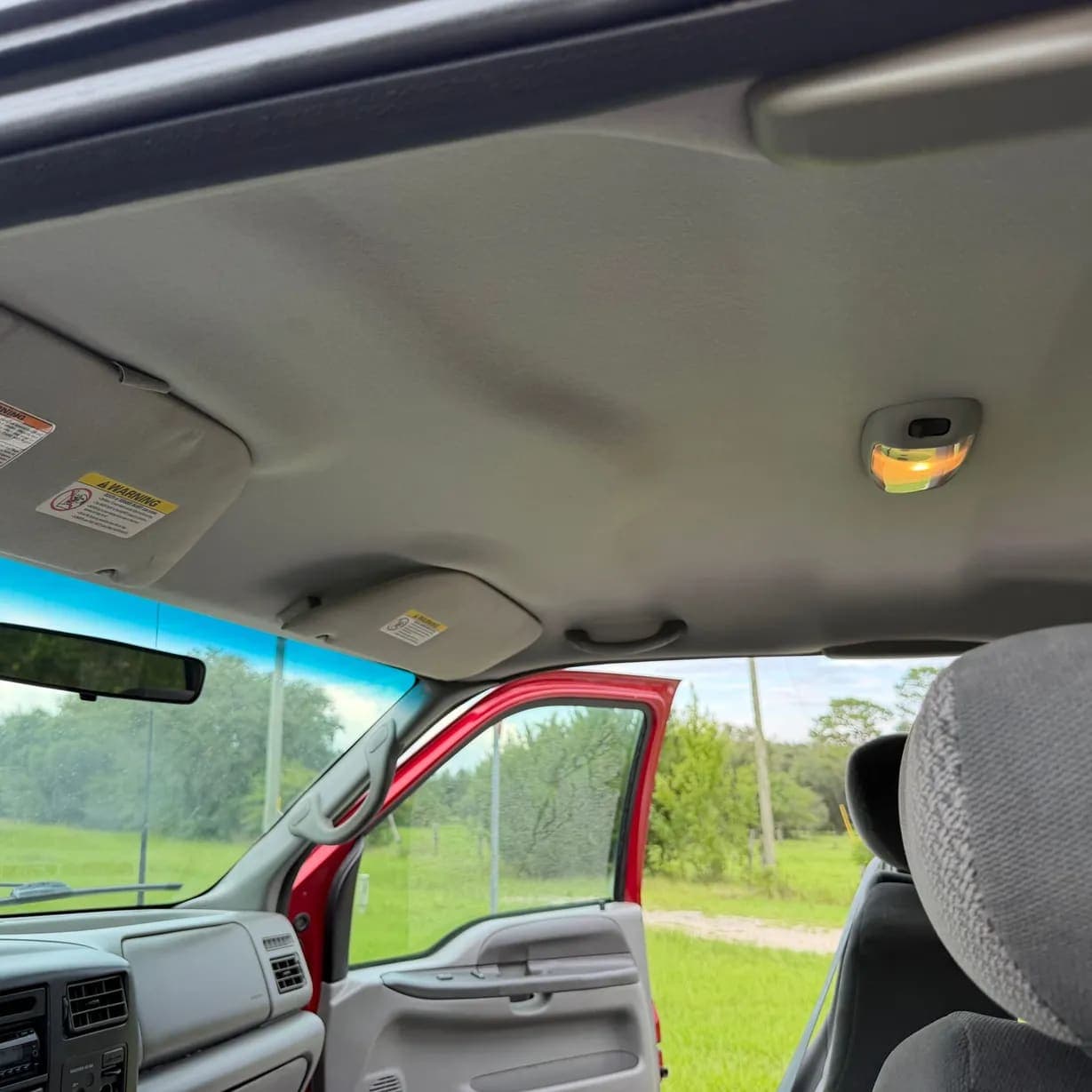 2002 Ford F-350 Super Duty XLT, view