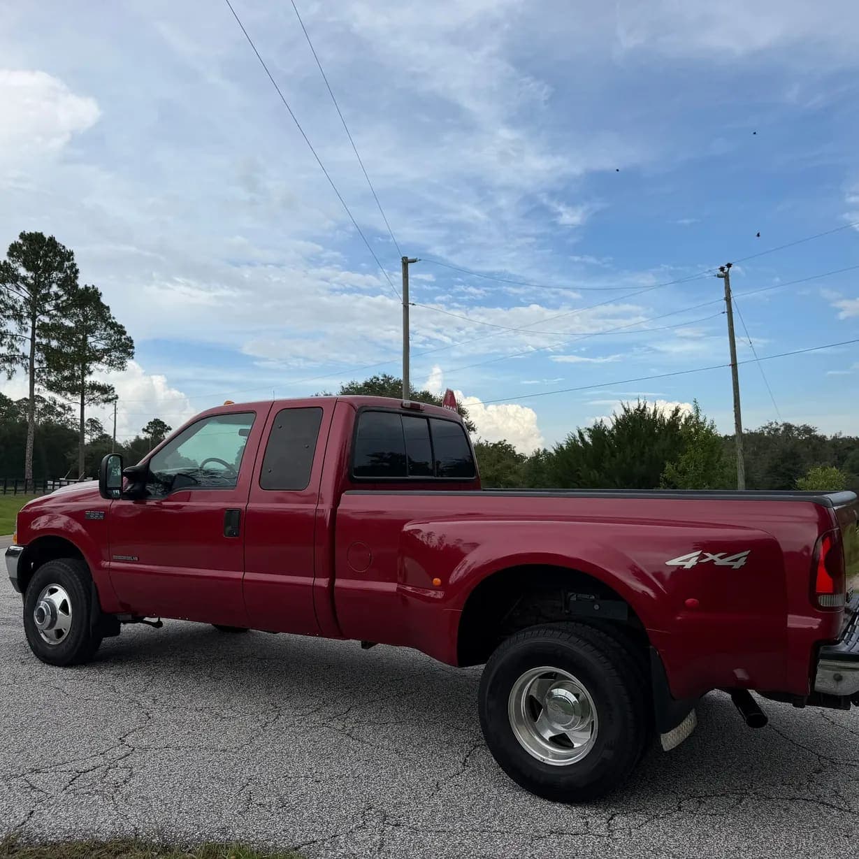2002 Ford F-350 Super Duty XLT, view