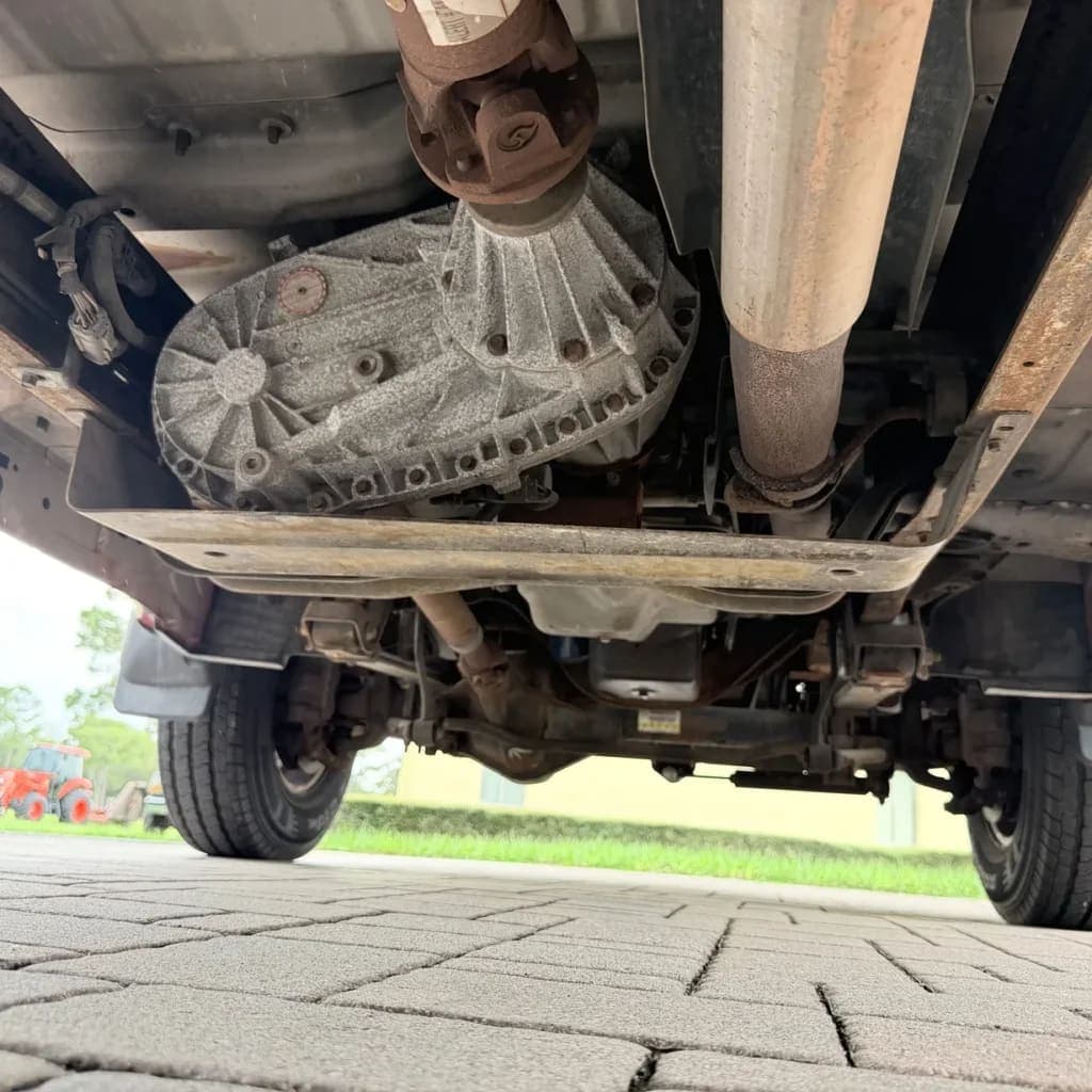 2002 Ford F-350 Super Duty XLT, view