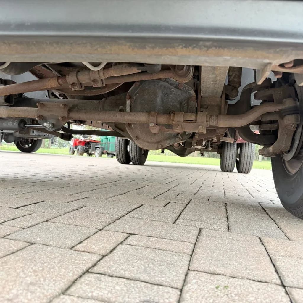 2002 Ford F-350 Super Duty XLT, view