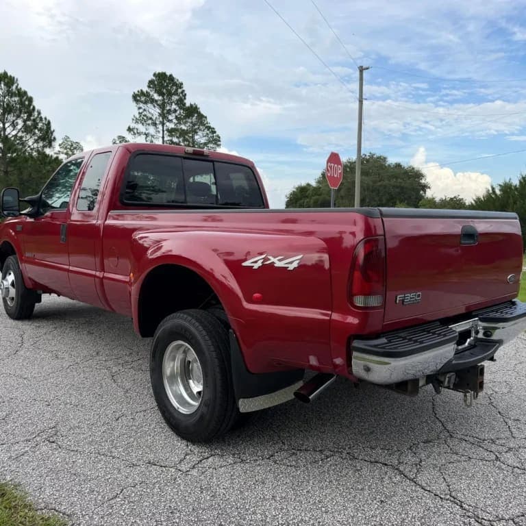 2002 Ford F-350 Super Duty XLT, view