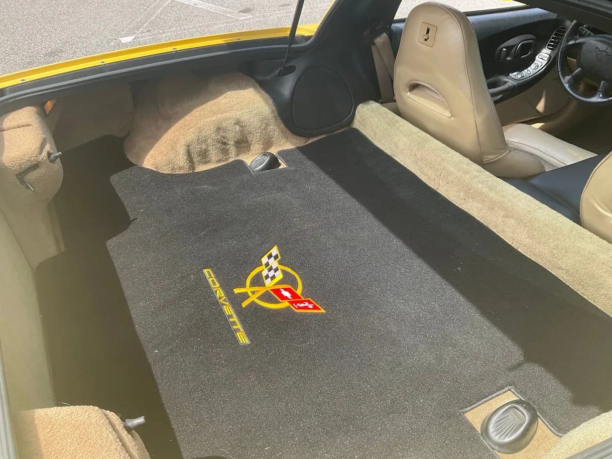 2003 Chevrolet Corvette Coupe, view