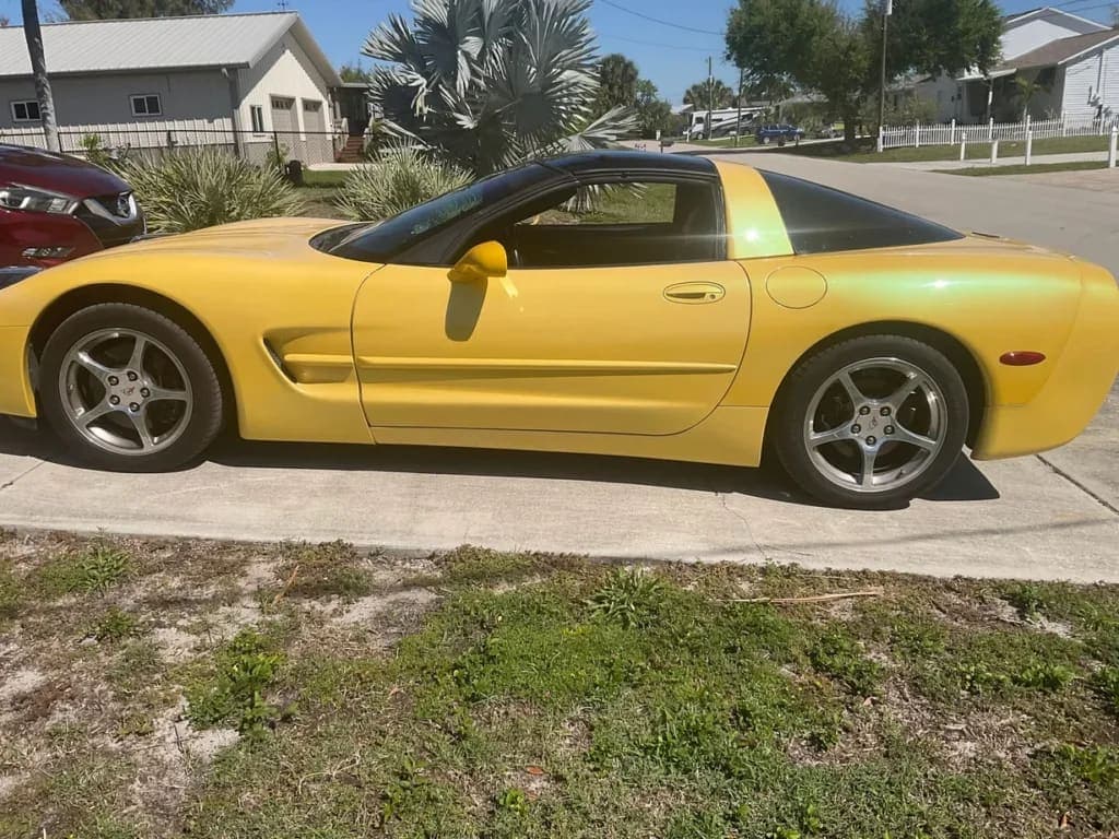 2003 Chevrolet Corvette Coupe, view