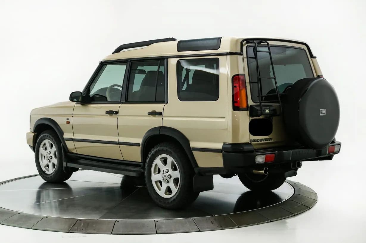 2004 Land Rover Discovery II SE, view
