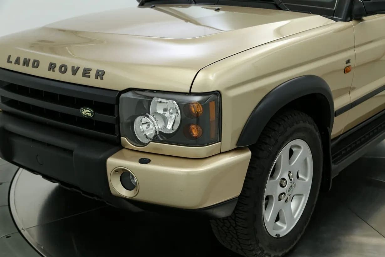 2004 Land Rover Discovery II SE, view