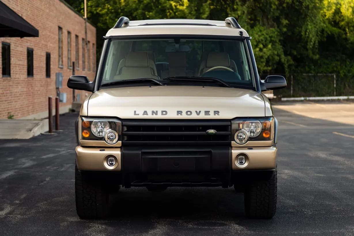 2004 Land Rover Discovery II SE, view