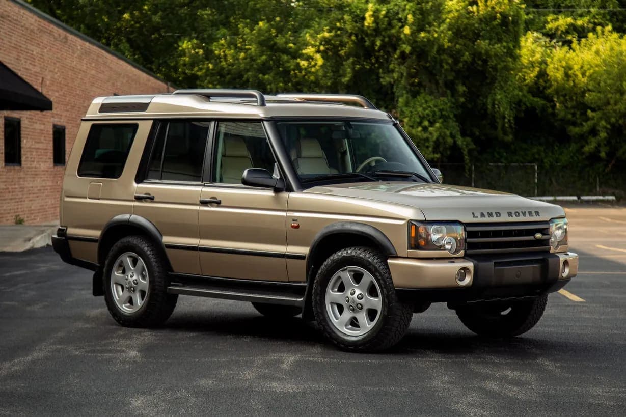 2004 Land Rover Discovery II SE, view