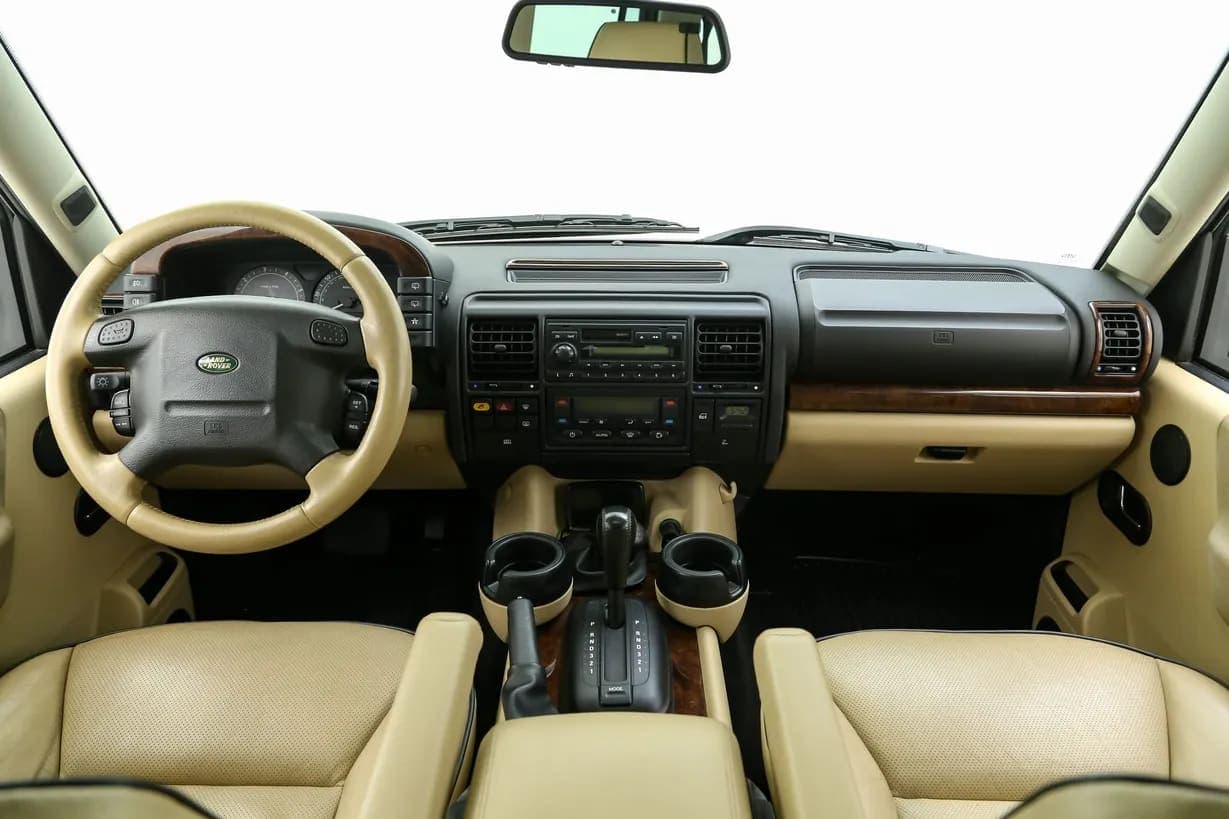 2004 Land Rover Discovery II SE, view