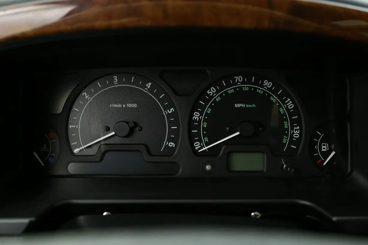 2004 Land Rover Discovery II SE, view