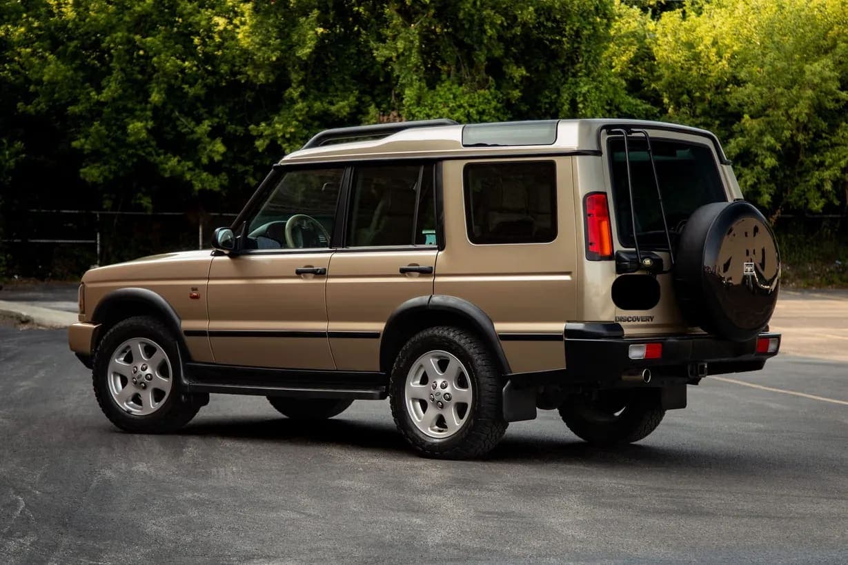 2004 Land Rover Discovery II SE, view