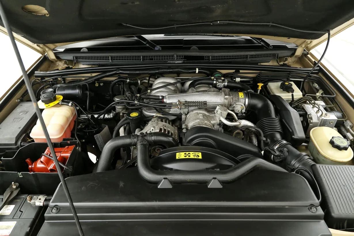 2004 Land Rover Discovery II SE, view