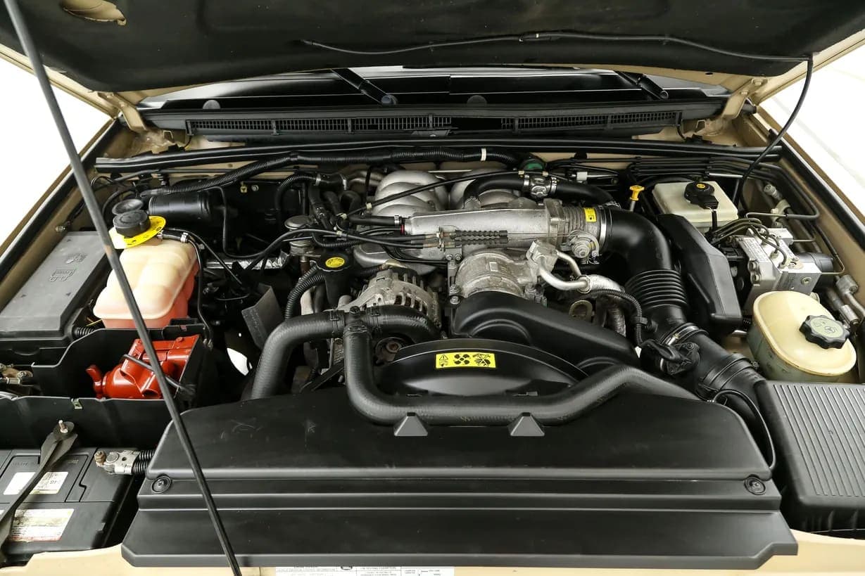 2004 Land Rover Discovery II SE, view