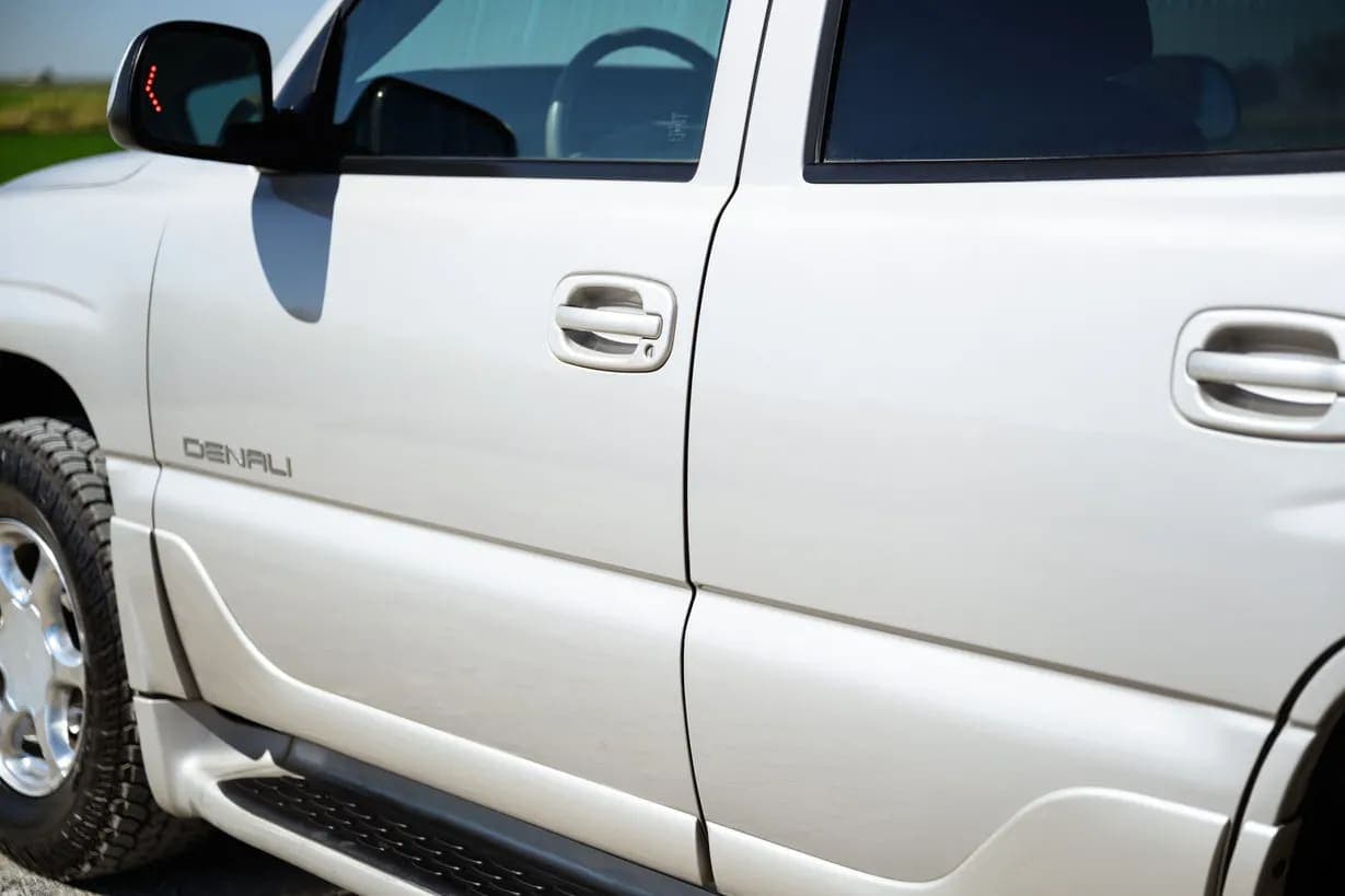 2006 GMC Yukon Denali, view