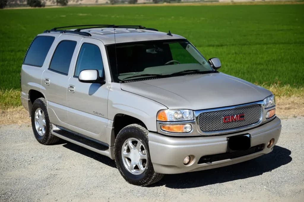 2006 GMC Yukon Denali, view