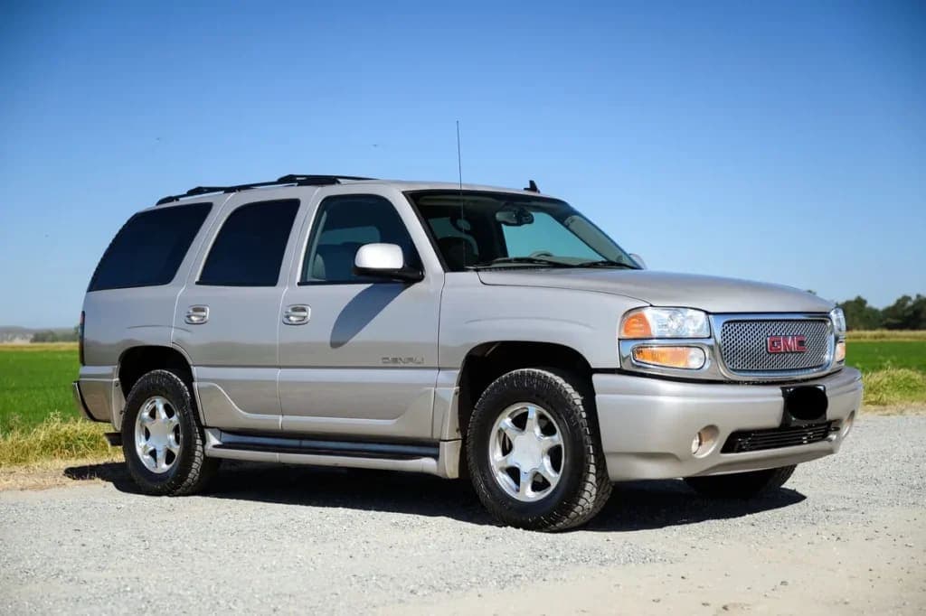 2006 GMC Yukon Denali, view