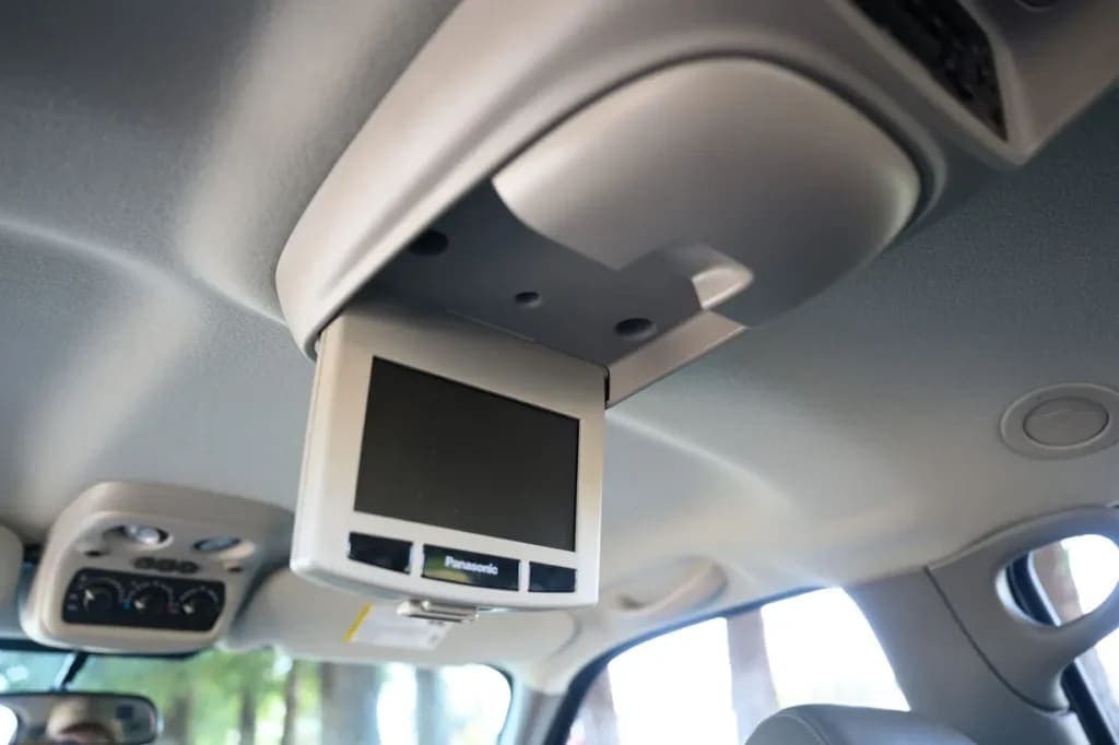2006 GMC Yukon Denali, view