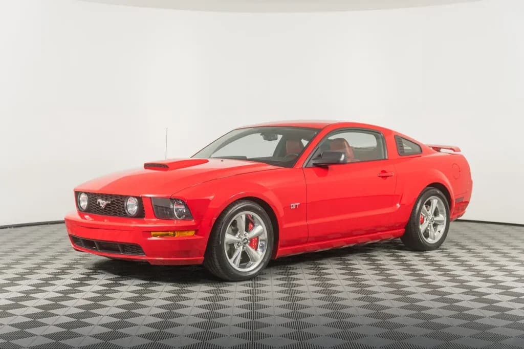 2007 Ford Mustang GT Coupe 5-Speed exterior