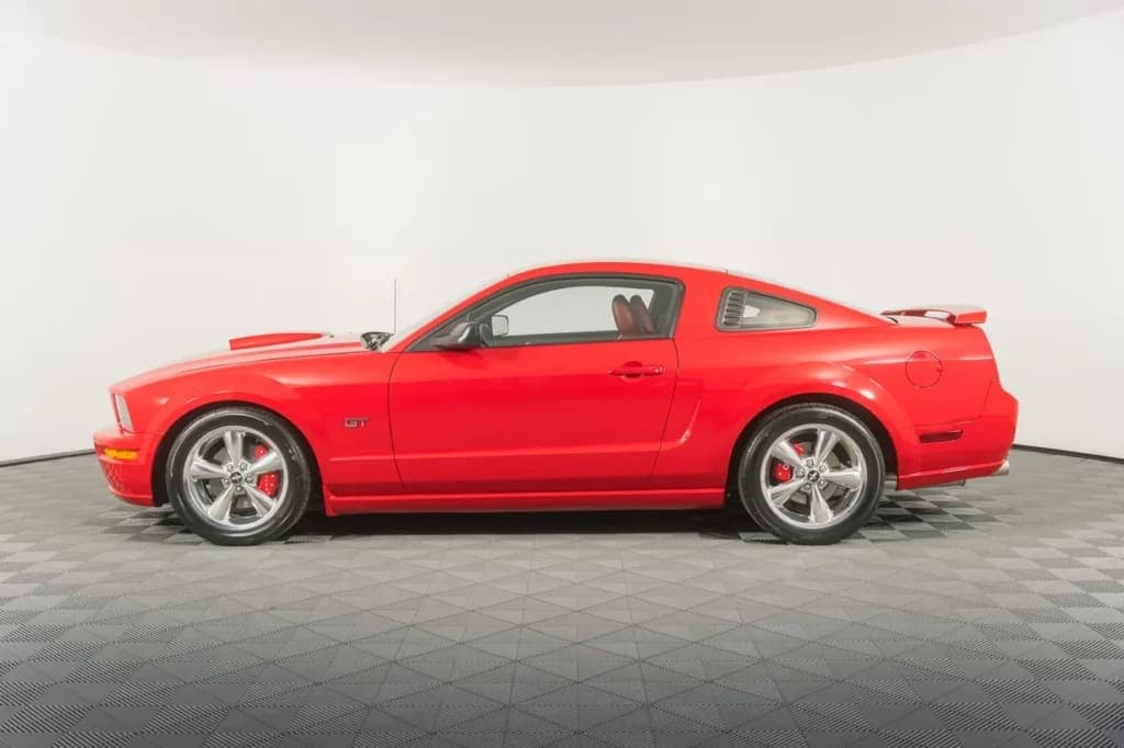 2007 Ford Mustang GT Coupe 5-Speed, view