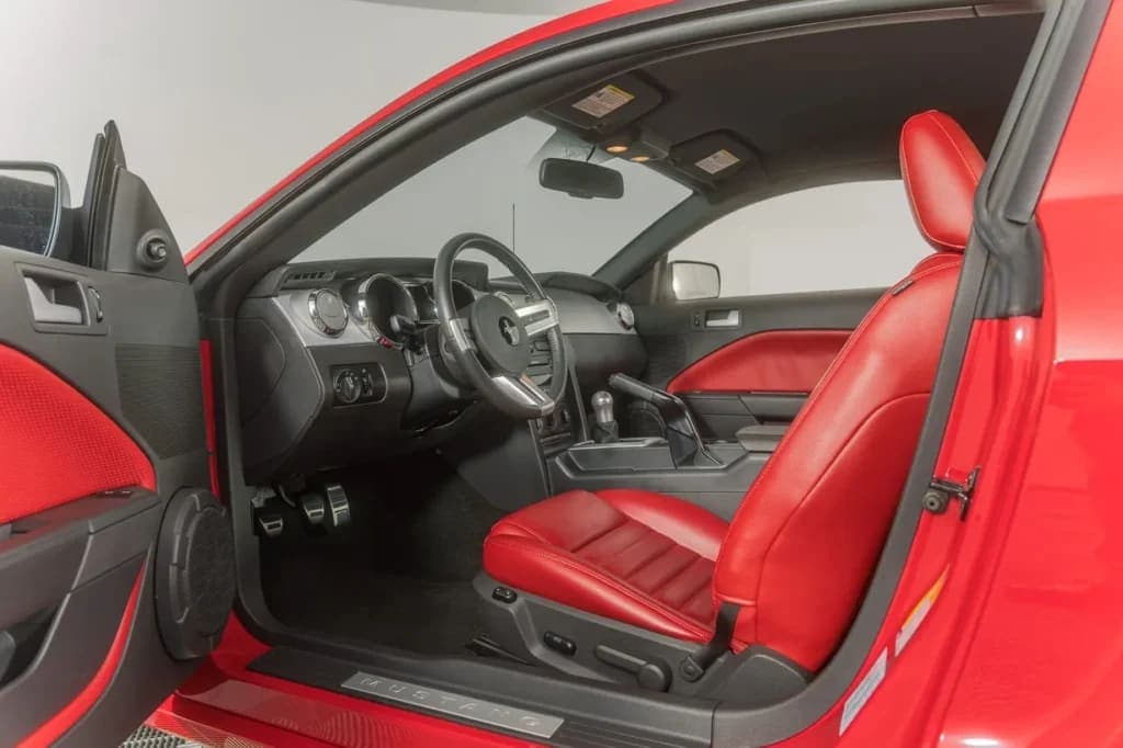 2007 Ford Mustang GT Coupe 5-Speed, view