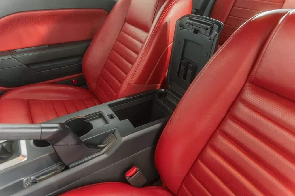 2007 Ford Mustang GT Coupe 5-Speed, view