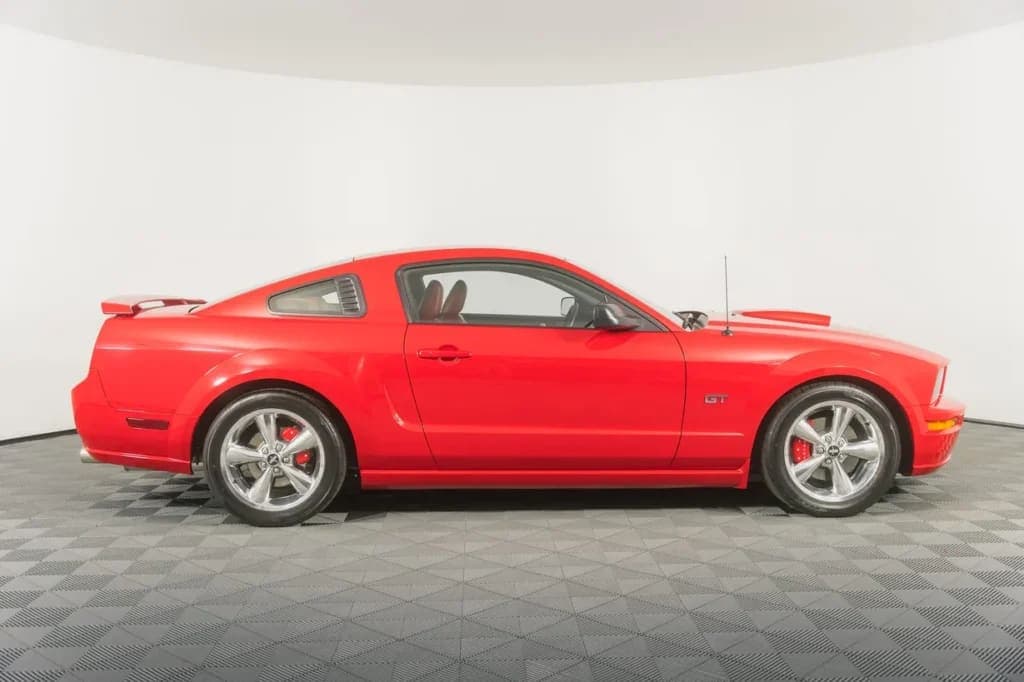 2007 Ford Mustang GT Coupe 5-Speed, view