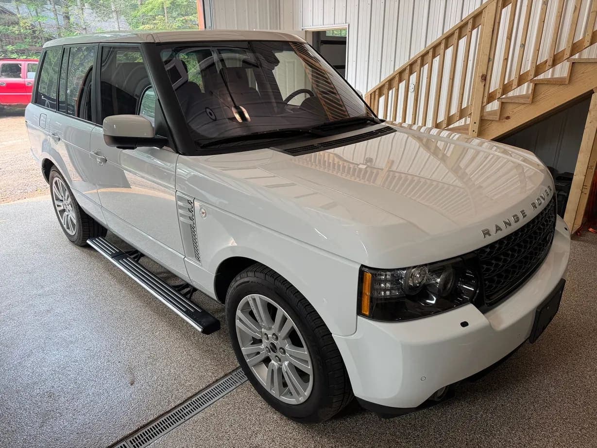 2012 Land Rover Range Rover HSE Luxury, view