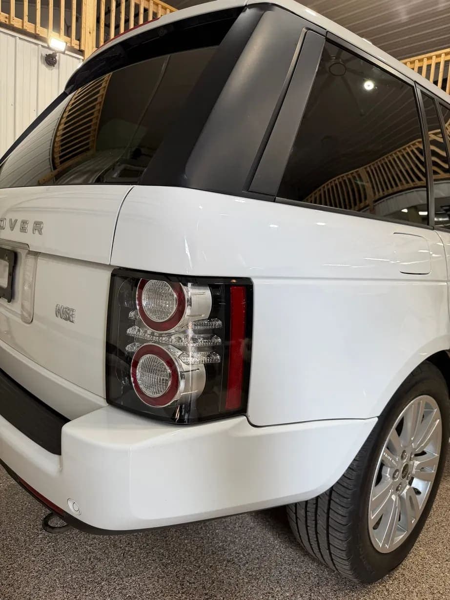 2012 Land Rover Range Rover HSE Luxury, view