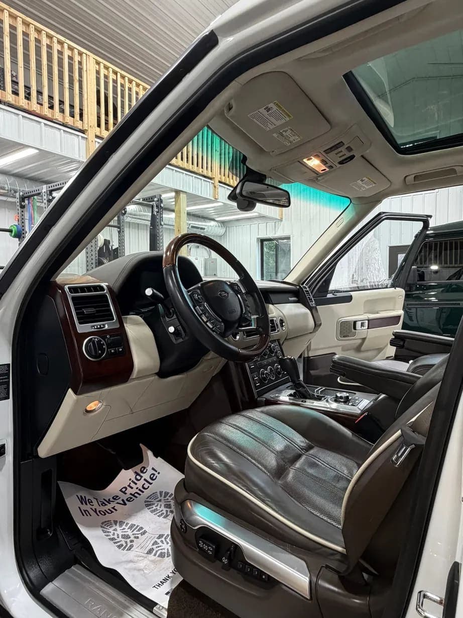 2012 Land Rover Range Rover HSE Luxury, view