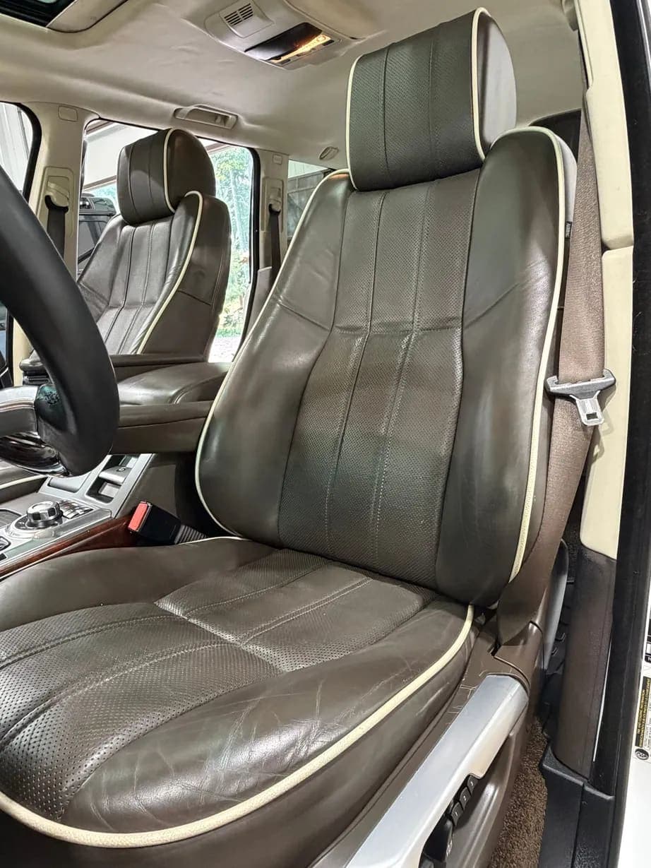 2012 Land Rover Range Rover HSE Luxury, view