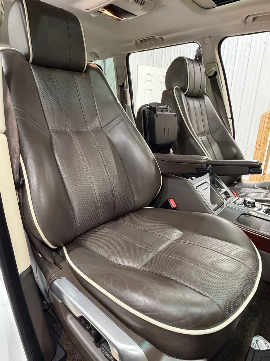 2012 Land Rover Range Rover HSE Luxury, view