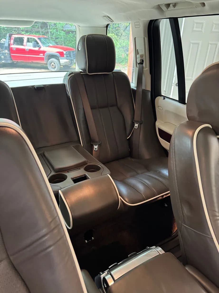 2012 Land Rover Range Rover HSE Luxury, view