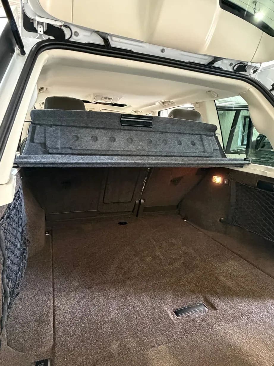 2012 Land Rover Range Rover HSE Luxury, view