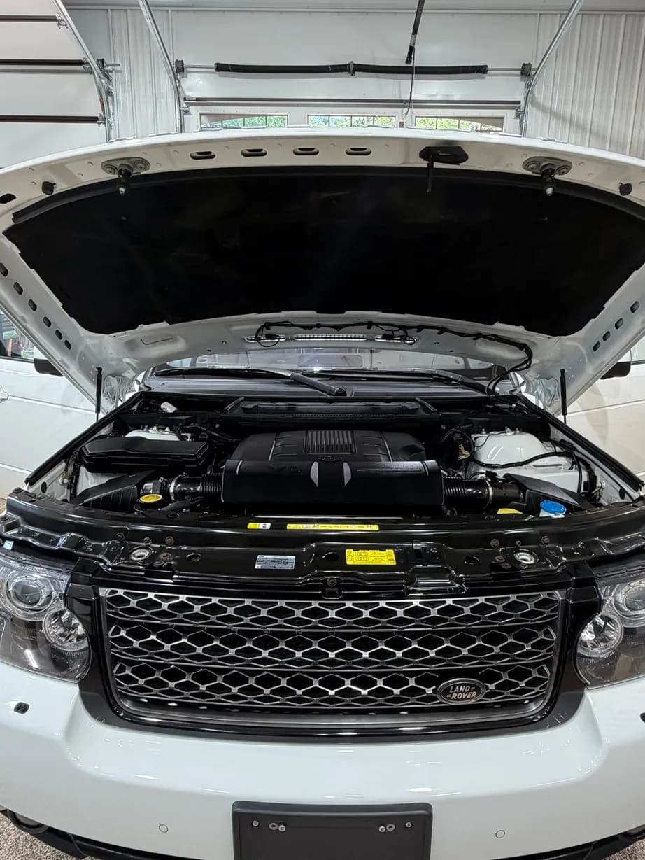 2012 Land Rover Range Rover HSE Luxury, view