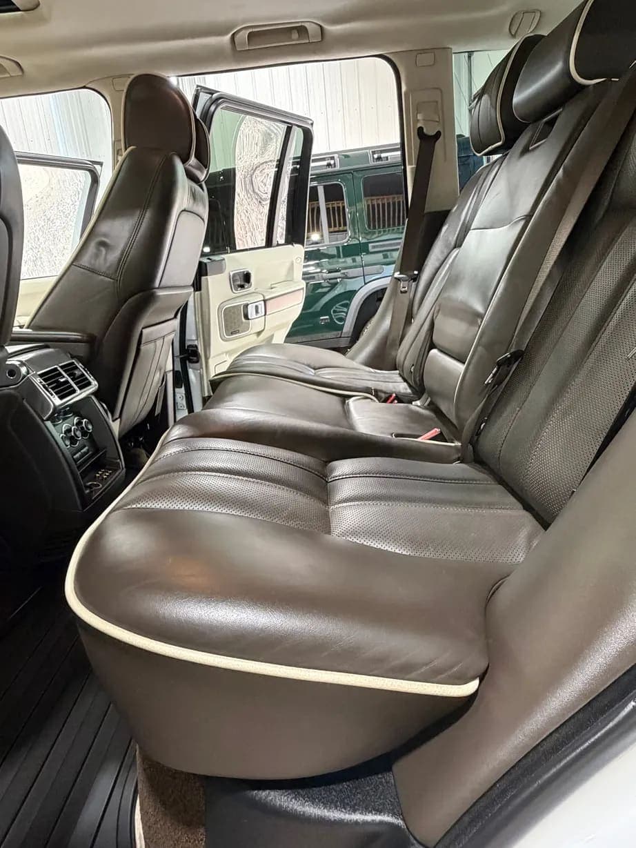 2012 Land Rover Range Rover HSE Luxury, view