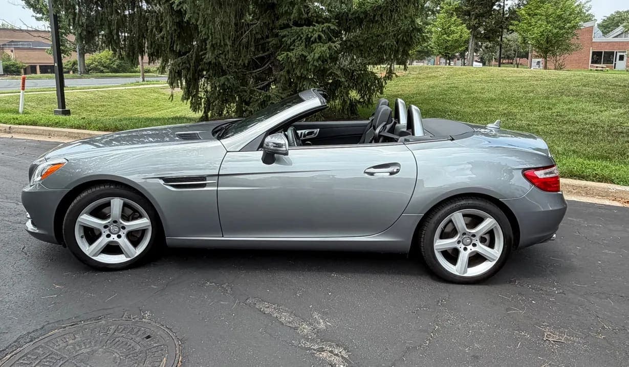2013 Mercedes-Benz SLK250, view