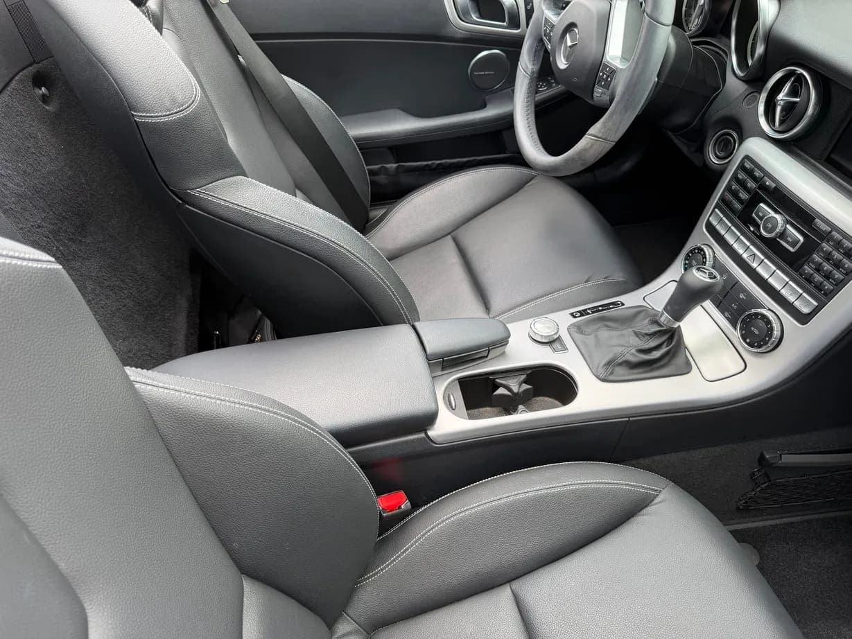 2013 Mercedes-Benz SLK250, view