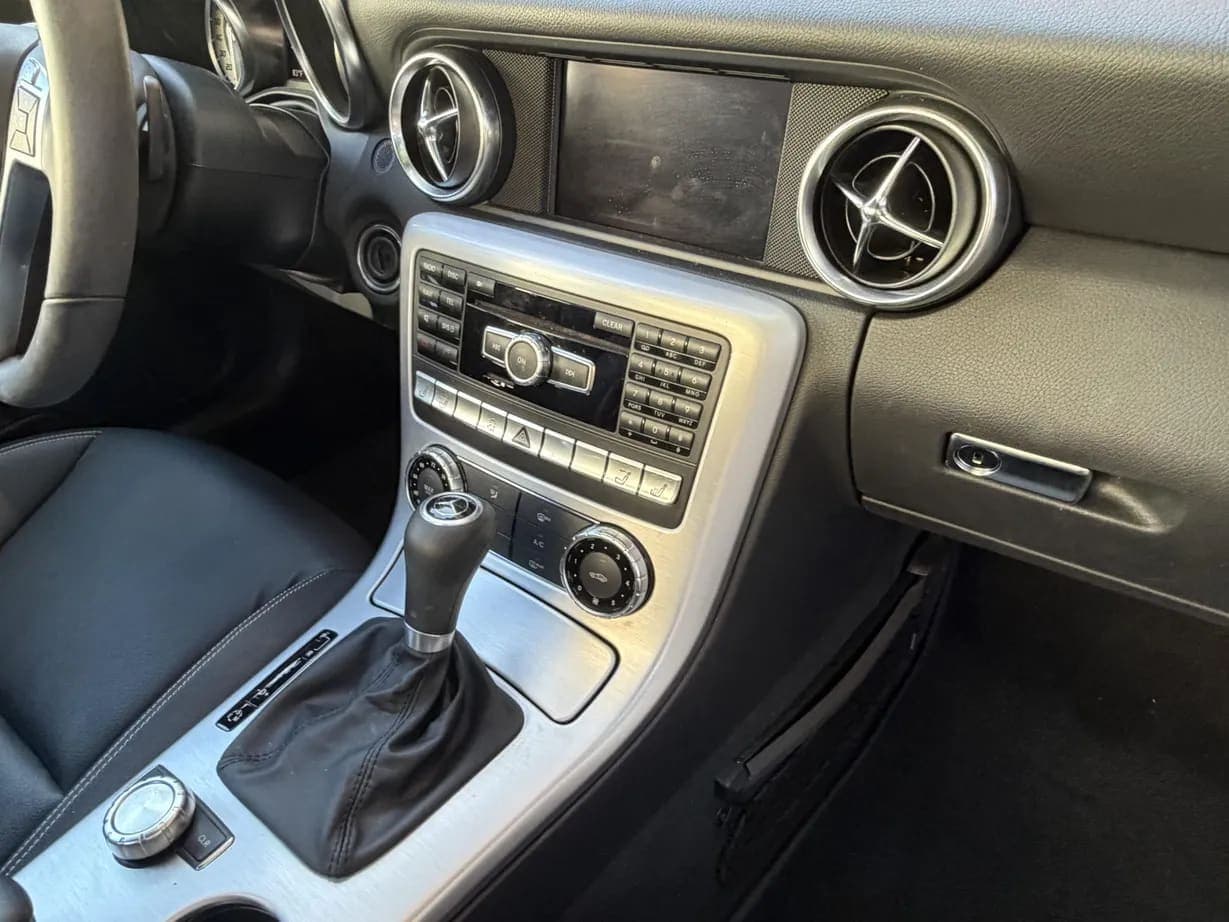 2013 Mercedes-Benz SLK250, view