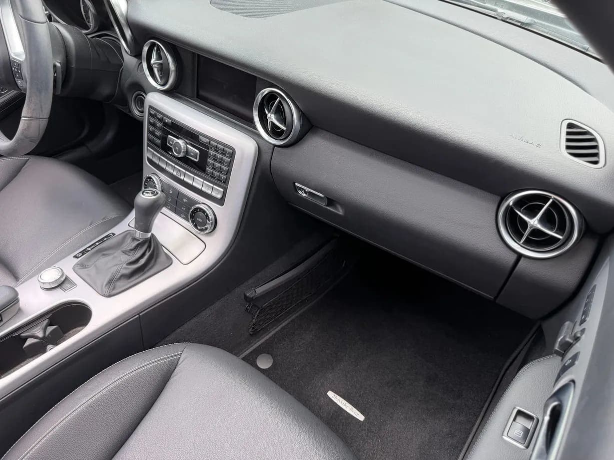 2013 Mercedes-Benz SLK250, view