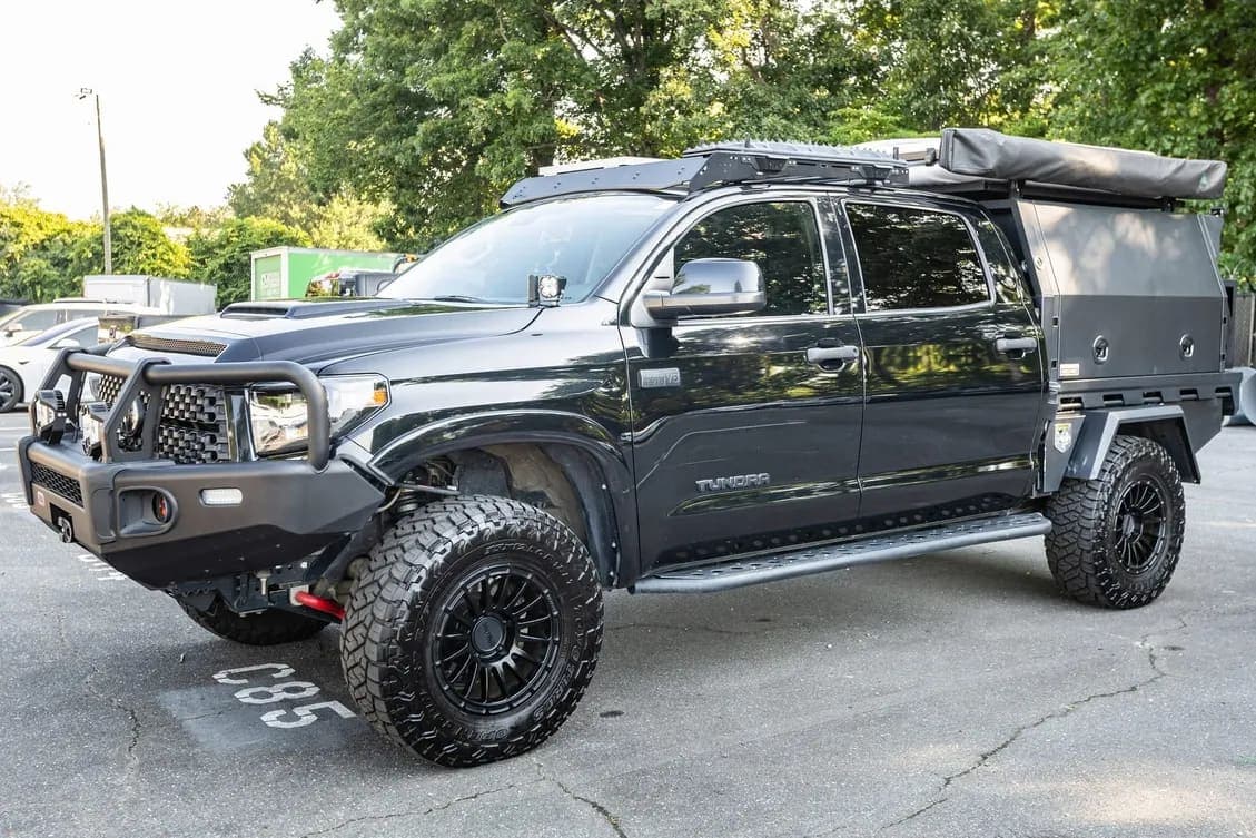 2018 Toyota Tundra SR5 CrewMax exterior