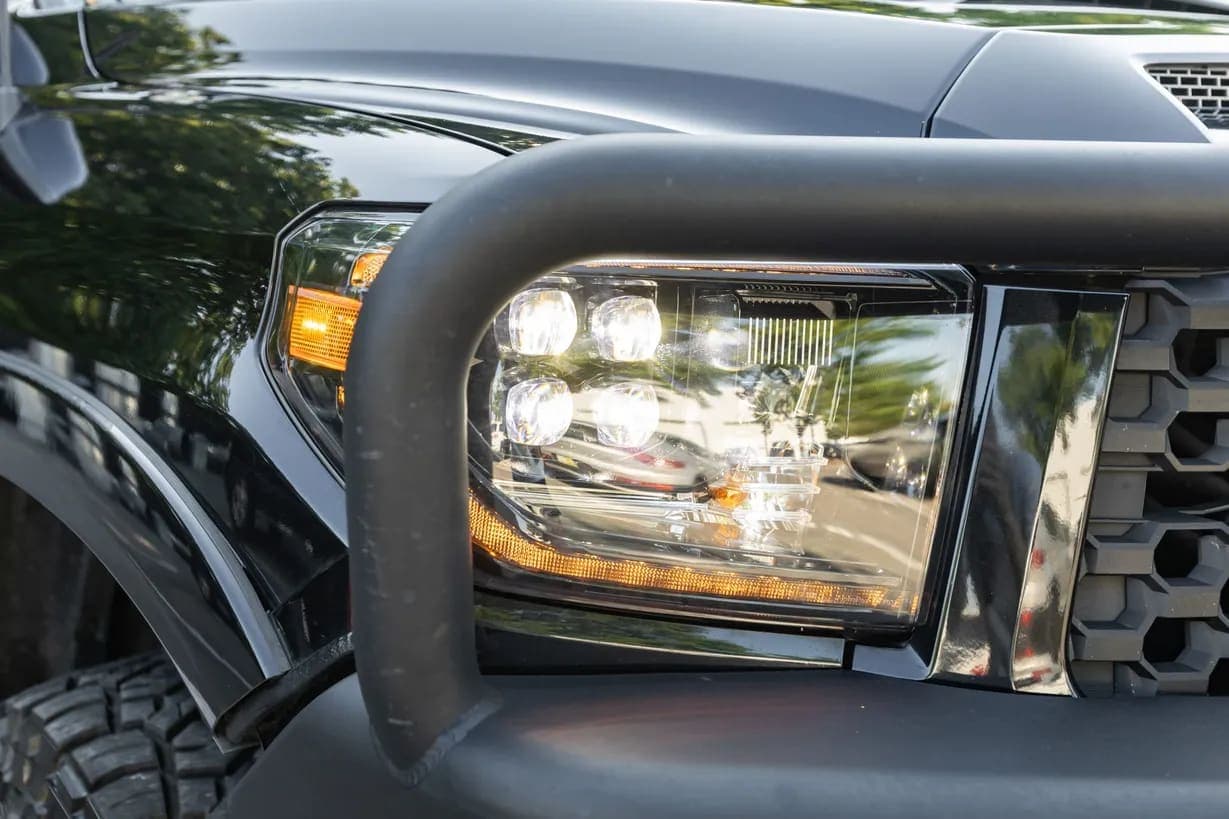2018 Toyota Tundra SR5 CrewMax, view