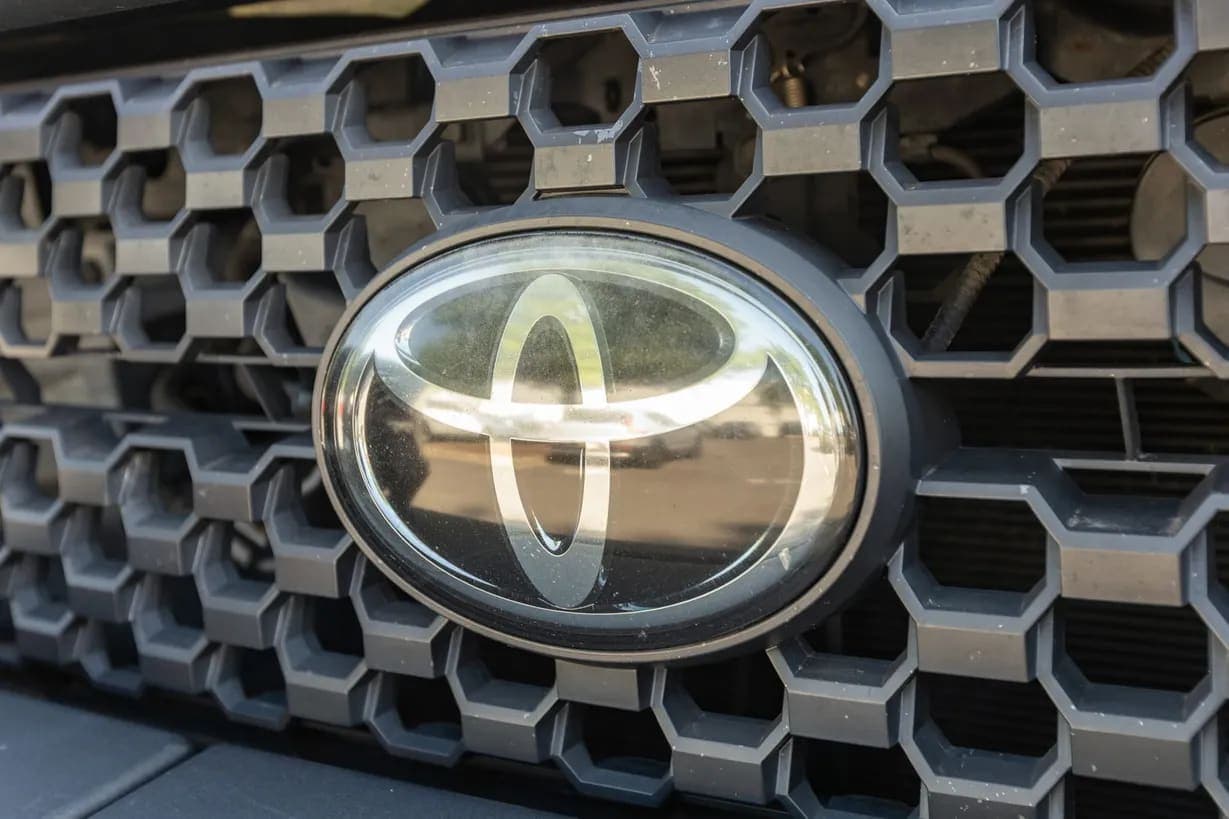 2018 Toyota Tundra SR5 CrewMax, view