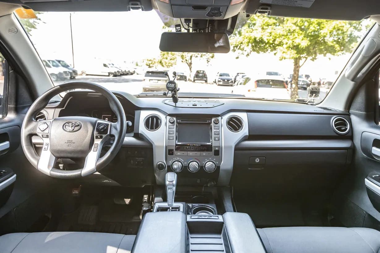 2018 Toyota Tundra SR5 CrewMax, view