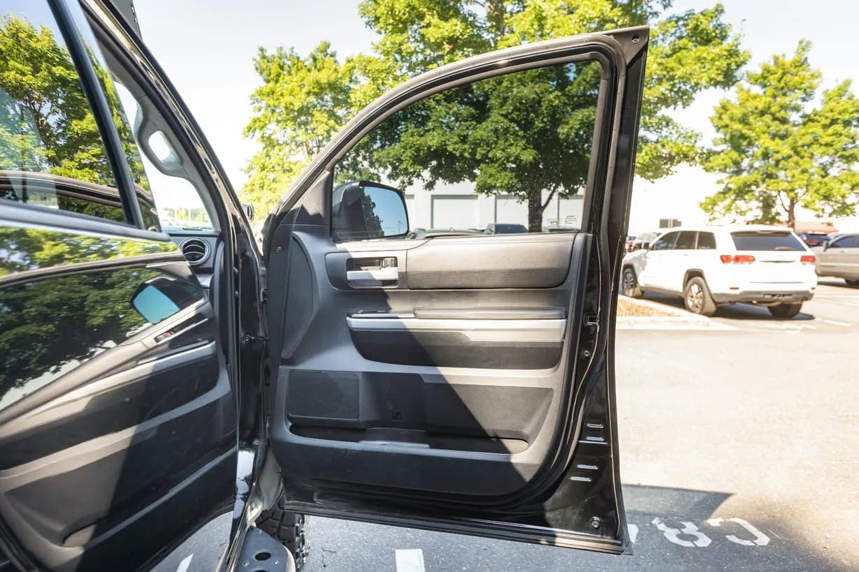 2018 Toyota Tundra SR5 CrewMax, view