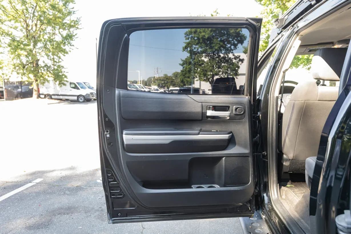 2018 Toyota Tundra SR5 CrewMax, view