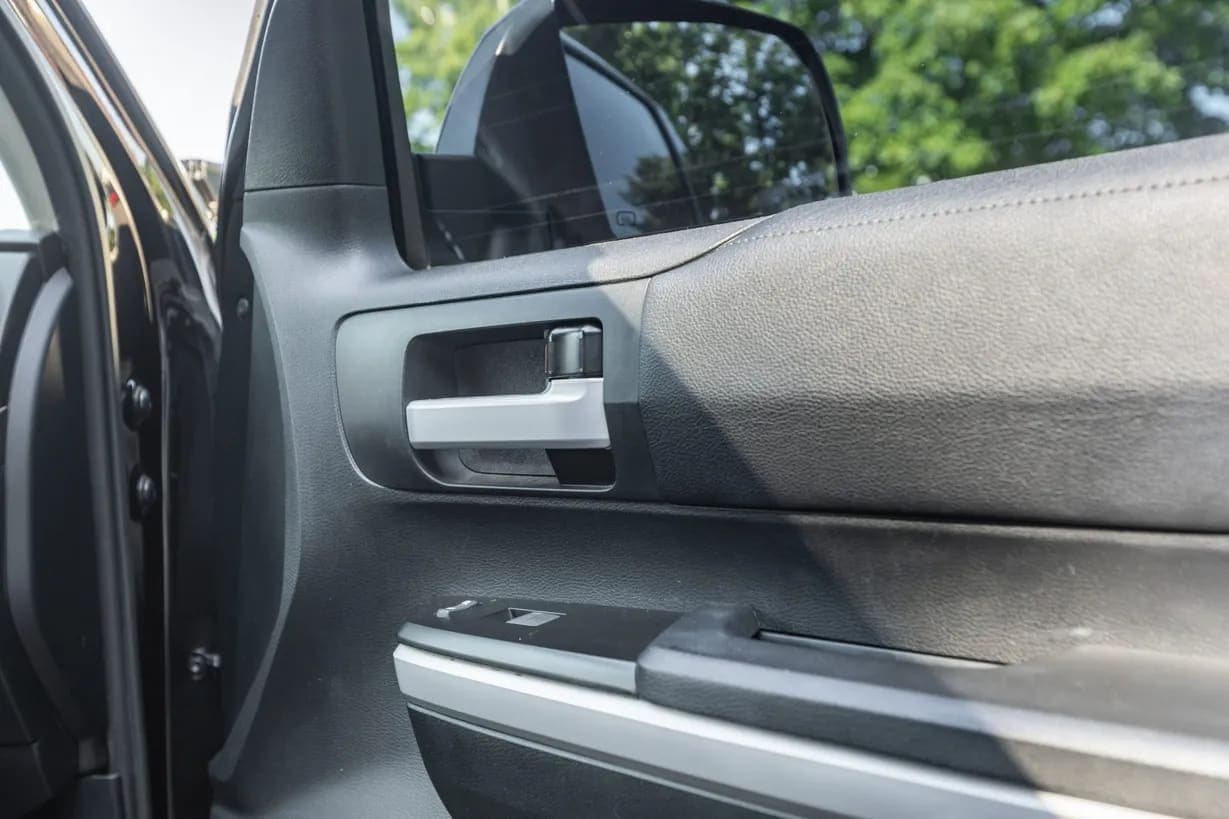 2018 Toyota Tundra SR5 CrewMax, view